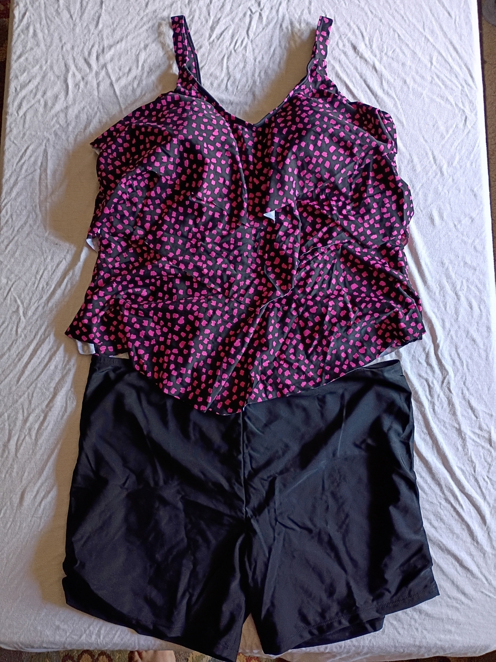 2X Ruffled Pink Dot Tankini Top with Black Swim Shorts